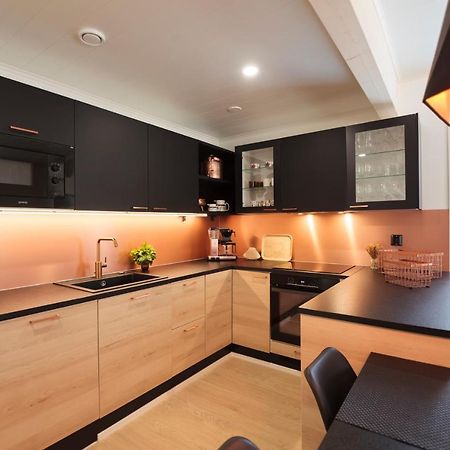 Apartment Tuomenkartano B1 Iso Huoneisto Saunalla 칼라조키 외부 사진
