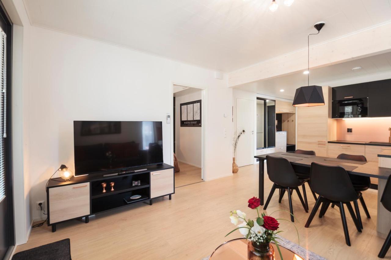 Apartment Tuomenkartano B1 Iso Huoneisto Saunalla 칼라조키 외부 사진